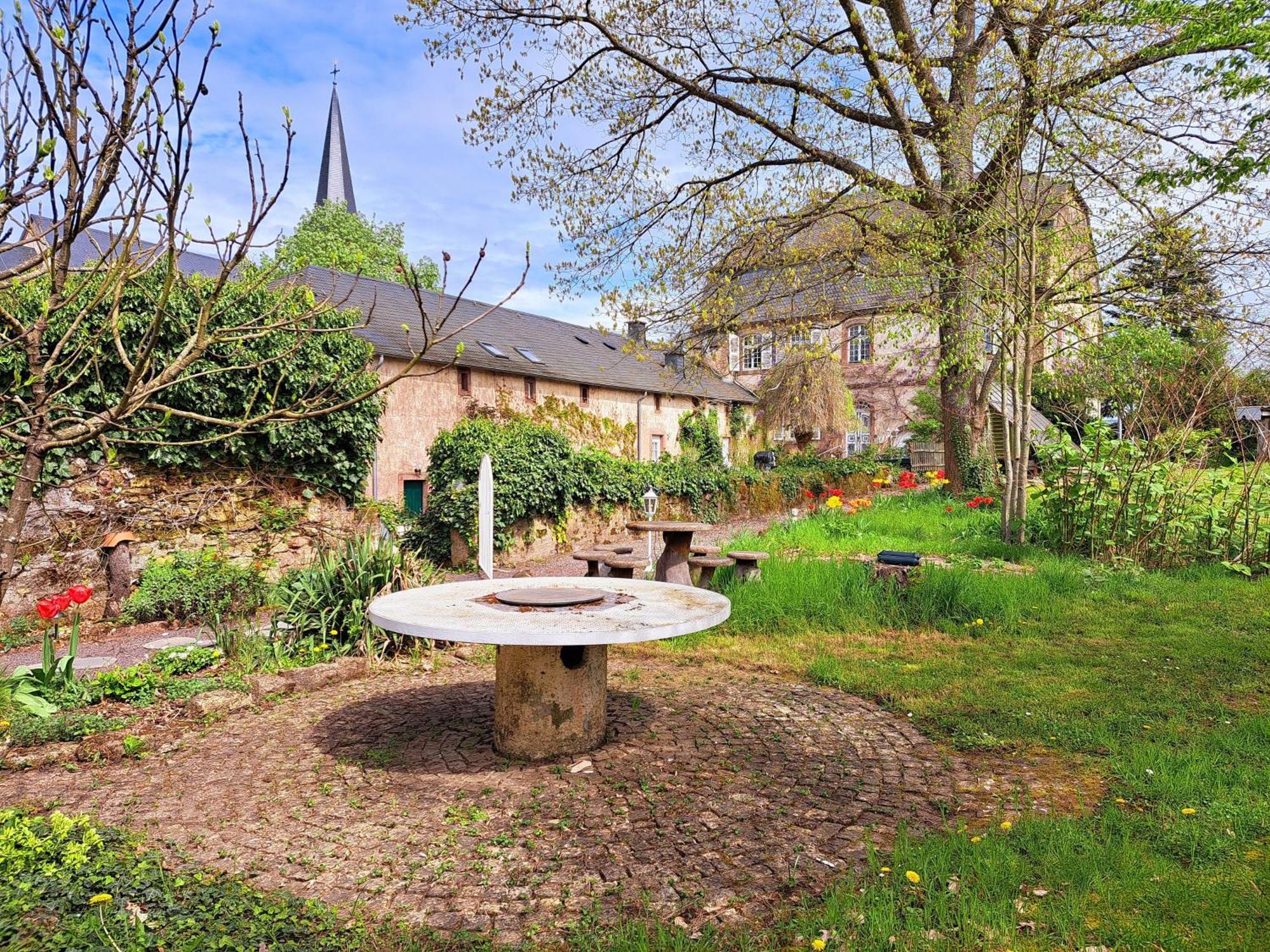 Schloss Hilbringen Gesindewohnungen Merzig Kültér fotó